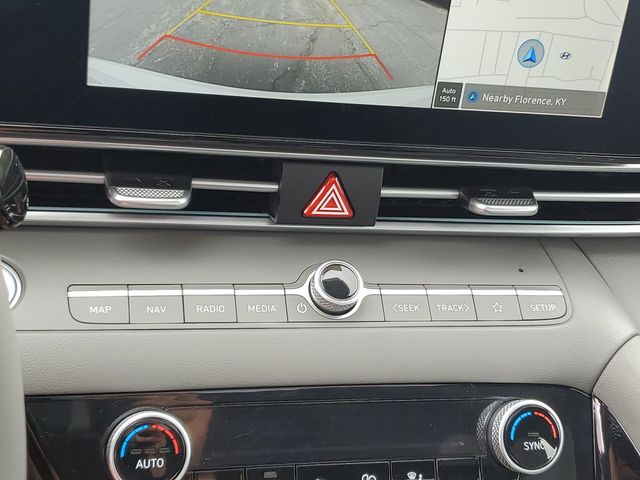 2024 Hyundai Elantra SEL - Photo 28