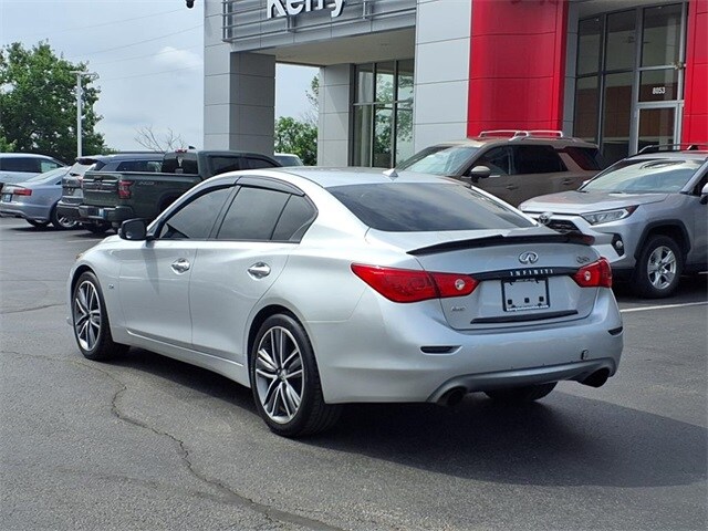 2016 Infiniti Q50 Sport AWD photo 4