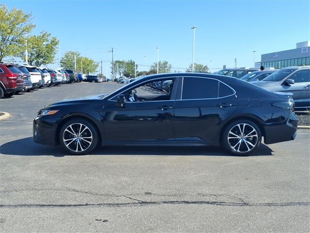 2018 Toyota Camry L photo 3