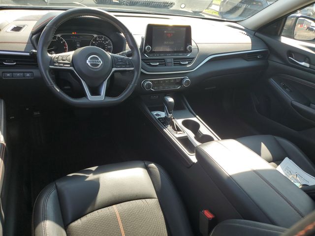 2022 Nissan Altima SR - Photo 10