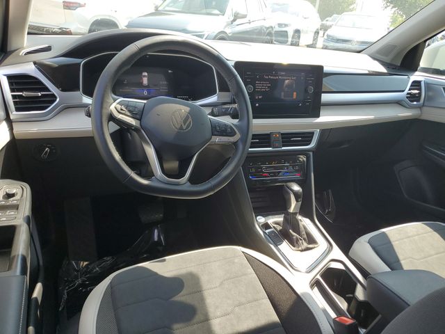 2025 Volkswagen Taos SE - Photo 9