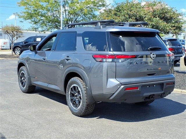 2025 Nissan Pathfinder Rock Creek photo 3