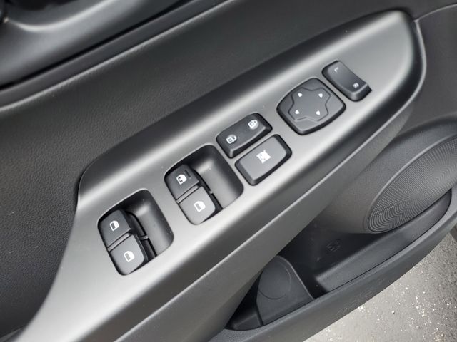 2023 Hyundai Kona SE - Photo 21