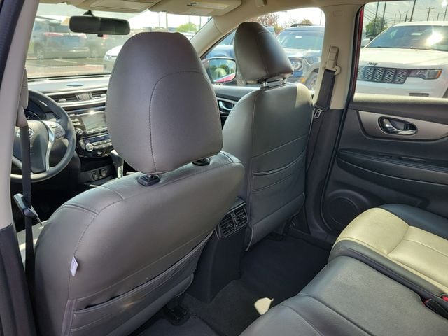 2015 Nissan Rogue SV - Photo 28
