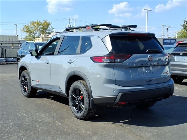 2026 Nissan Rogue SV photo 2
