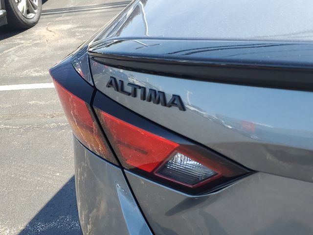 2022 Nissan Altima SR - Photo 7