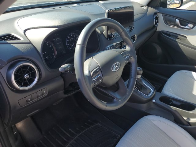 2023 Hyundai Kona SEL - Photo 17