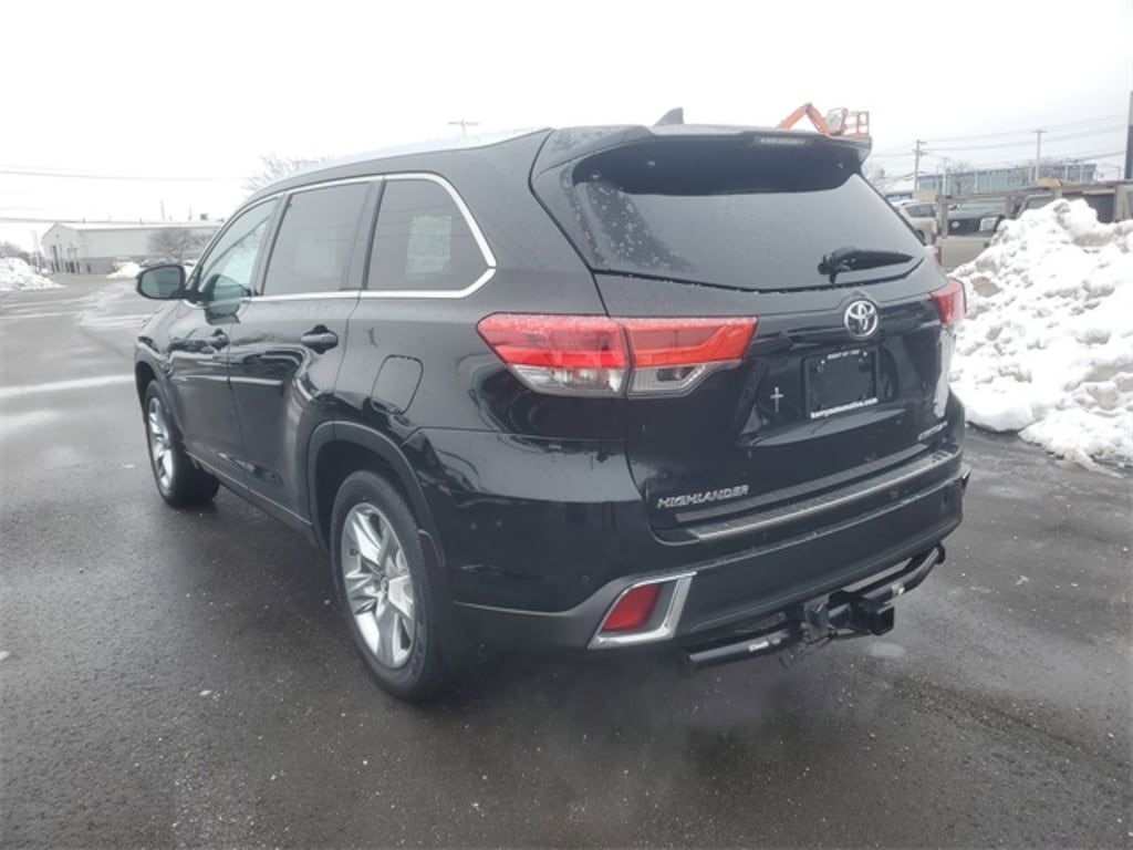 Used 2019 Toyota Highlander Limited SUV