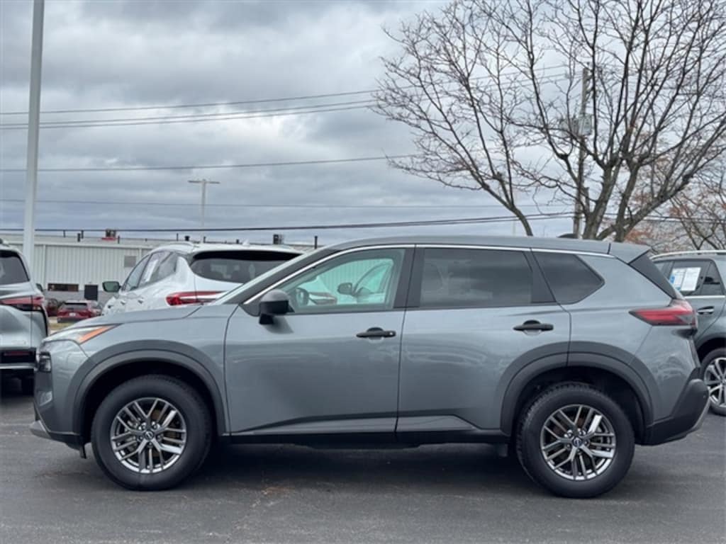 Used 2023 Nissan Rogue S SUV