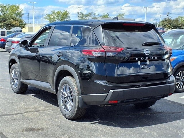 2026 Nissan Rogue S photo 4