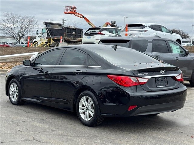 2014 Hyundai Sonata GLS photo 2