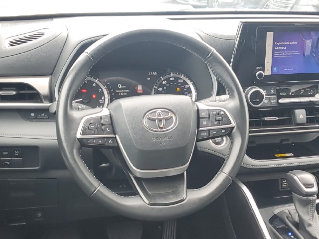 2024 Toyota Highlander XLE - Photo 12
