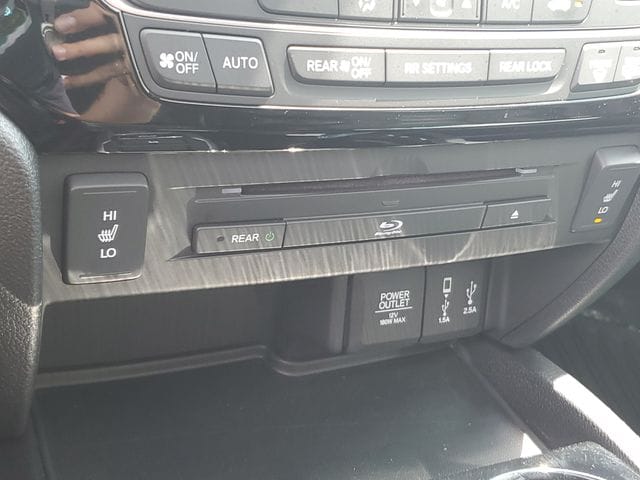 2018 Honda Pilot Touring - Photo 30
