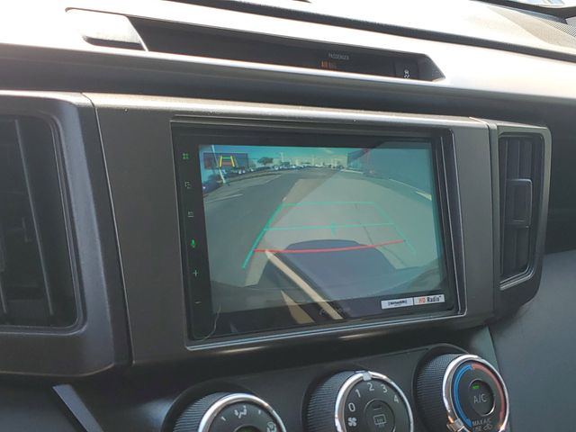 2016 Toyota RAV4 LE - Photo 26
