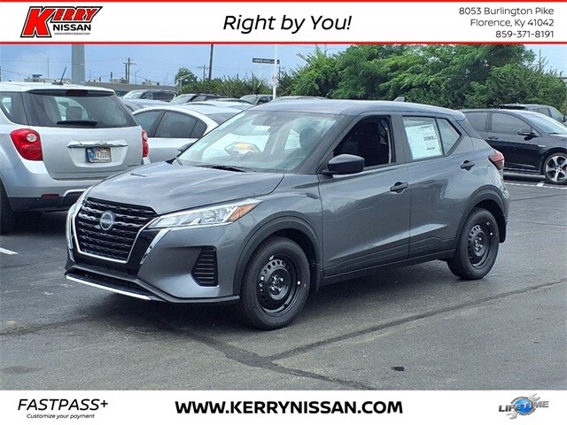 2025 Nissan KICKS PLAY Base's photo