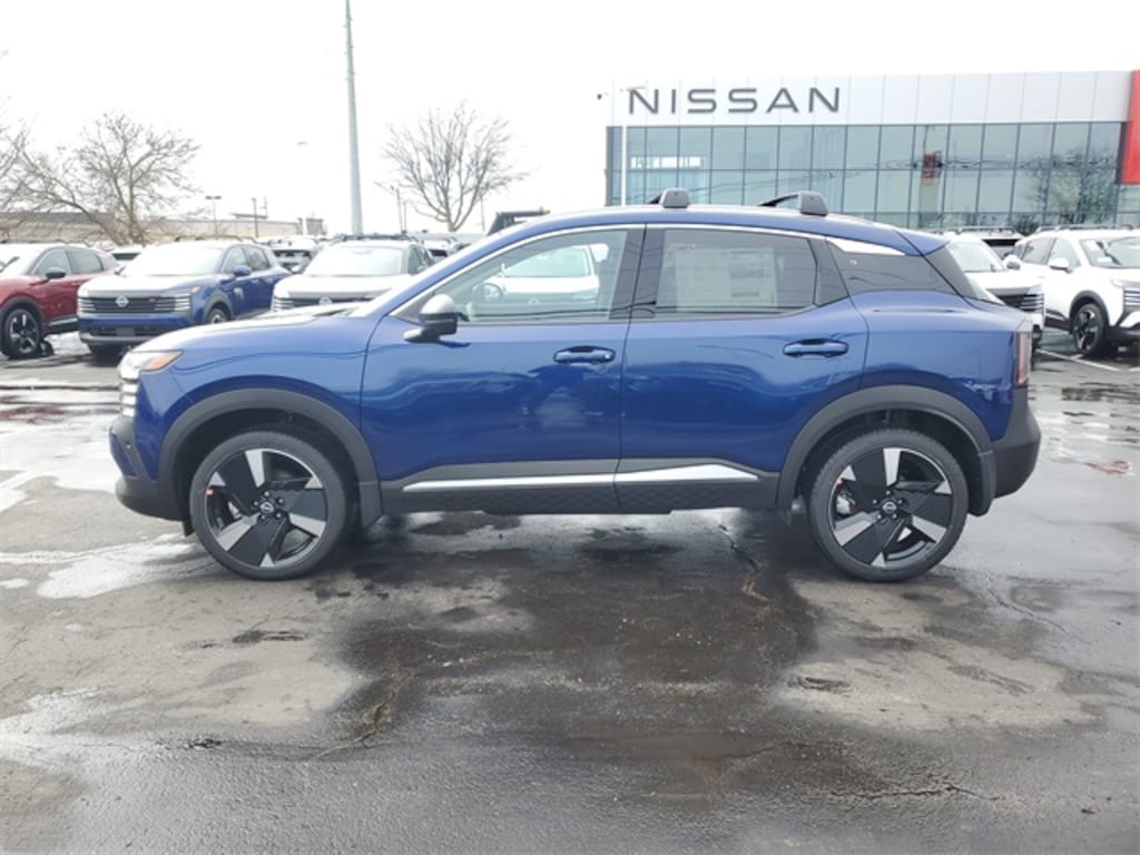 New 2026 Nissan Kicks SR SUV