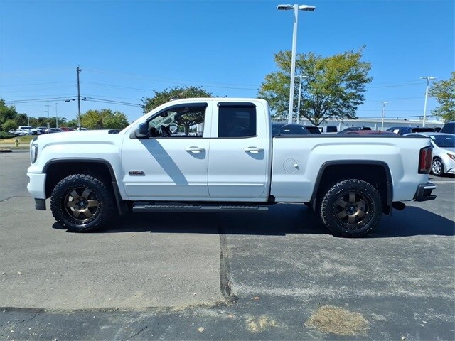 2017 Gmc Sierra 1500 SLT photo 3