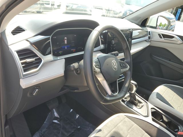2025 Volkswagen Taos SE - Photo 18