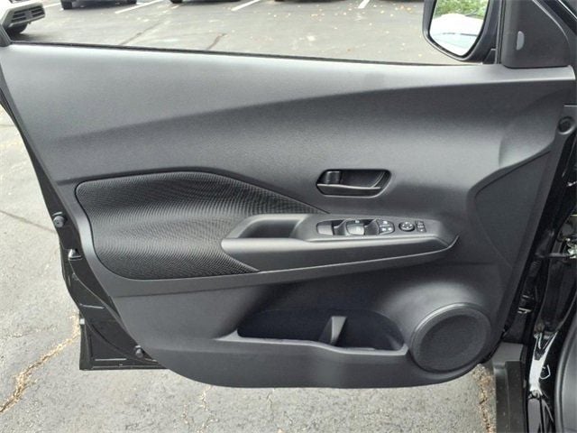 2025 Nissan KICKS PLAY Base - Photo 8