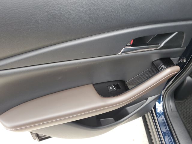 2024 Mazda CX-30 Premium - Photo 15