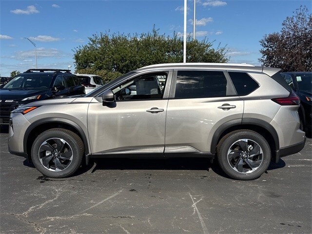 2026 Nissan Rogue SV photo 2