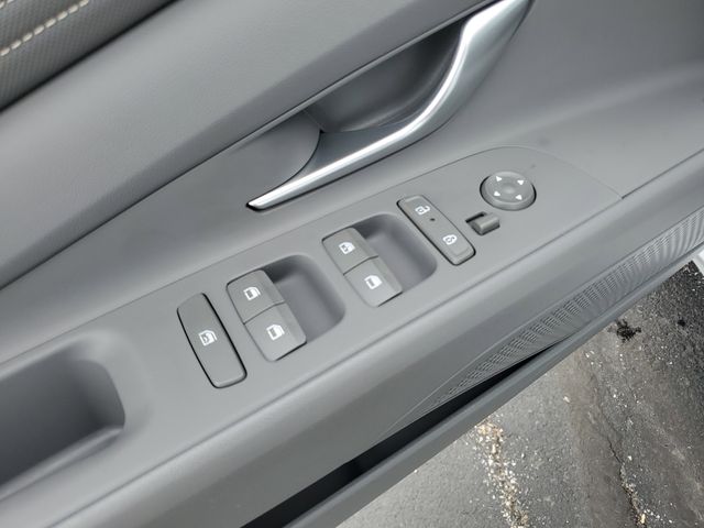 2024 Hyundai Elantra SEL - Photo 20