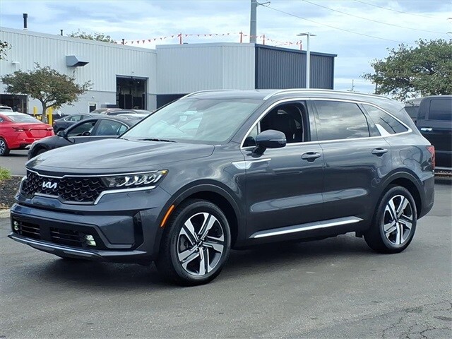 2023 Kia Sorento Hybrid EX photo 2