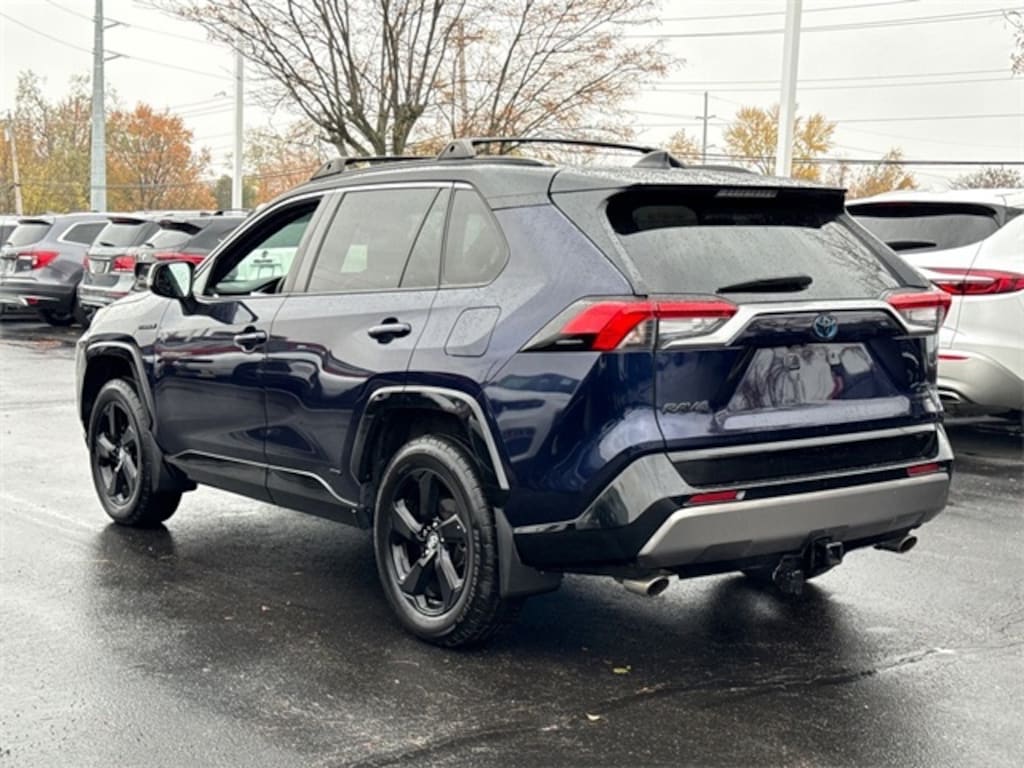 Used 2020 Toyota RAV4 Hybrid XSE SUV