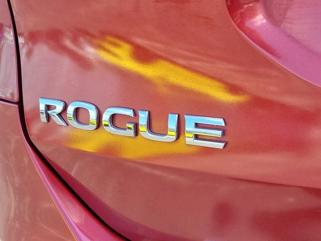 2015 Nissan Rogue SV - Photo 8