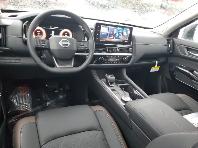 2026 Nissan Pathfinder Platinum - Photo 13