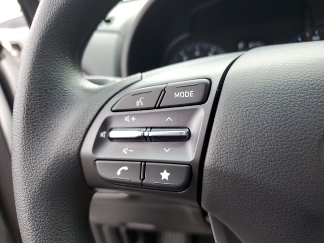 2023 Hyundai Kona SE - Photo 22