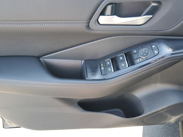 2026 Nissan Rogue SL - Photo 18