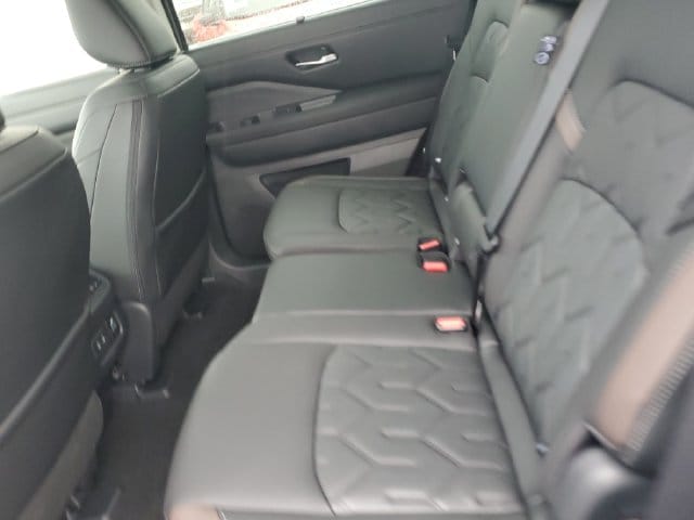 2026 Nissan Pathfinder Platinum - Photo 16
