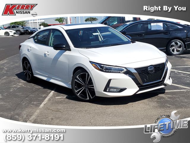 2023 Nissan Sentra SR CVT's photo