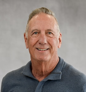 Staff member Tom Reusch from ID_253d80