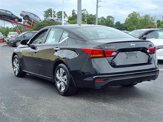 2024 Nissan Altima 2.5 S photo 2