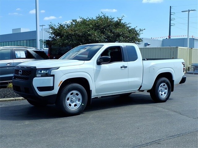2026 Nissan Frontier S photo 2