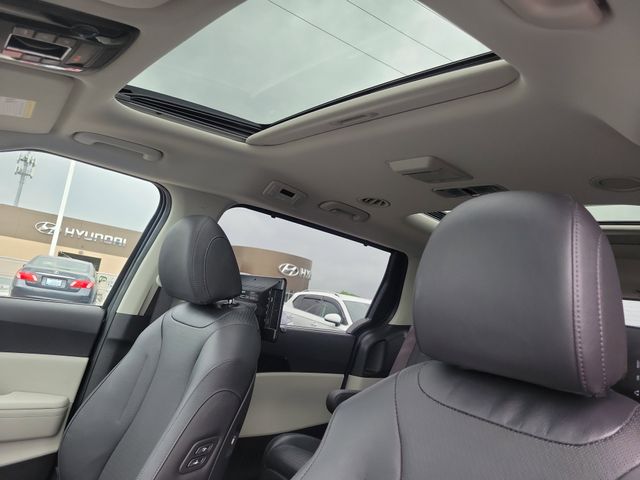 2024 Kia Carnival SX Prestige - Photo 23