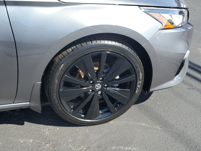 2022 Nissan Altima SR - Photo 6
