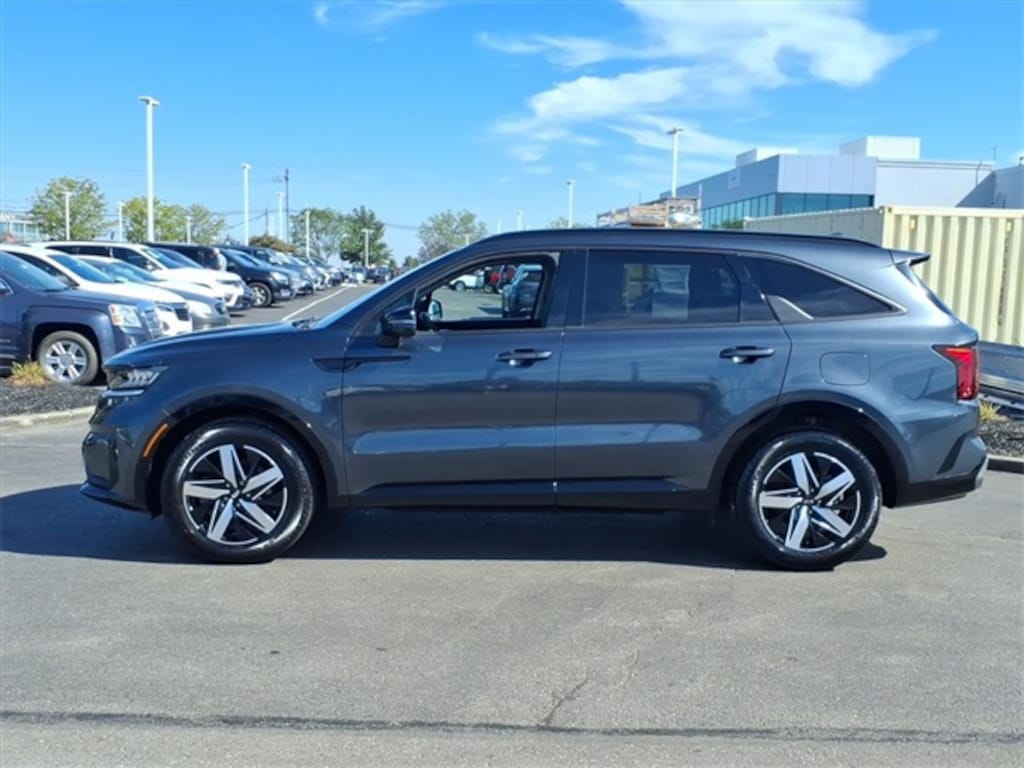 Used 2021 Kia Sorento S SUV