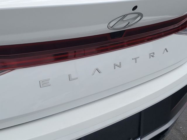 2024 Hyundai Elantra SEL - Photo 7