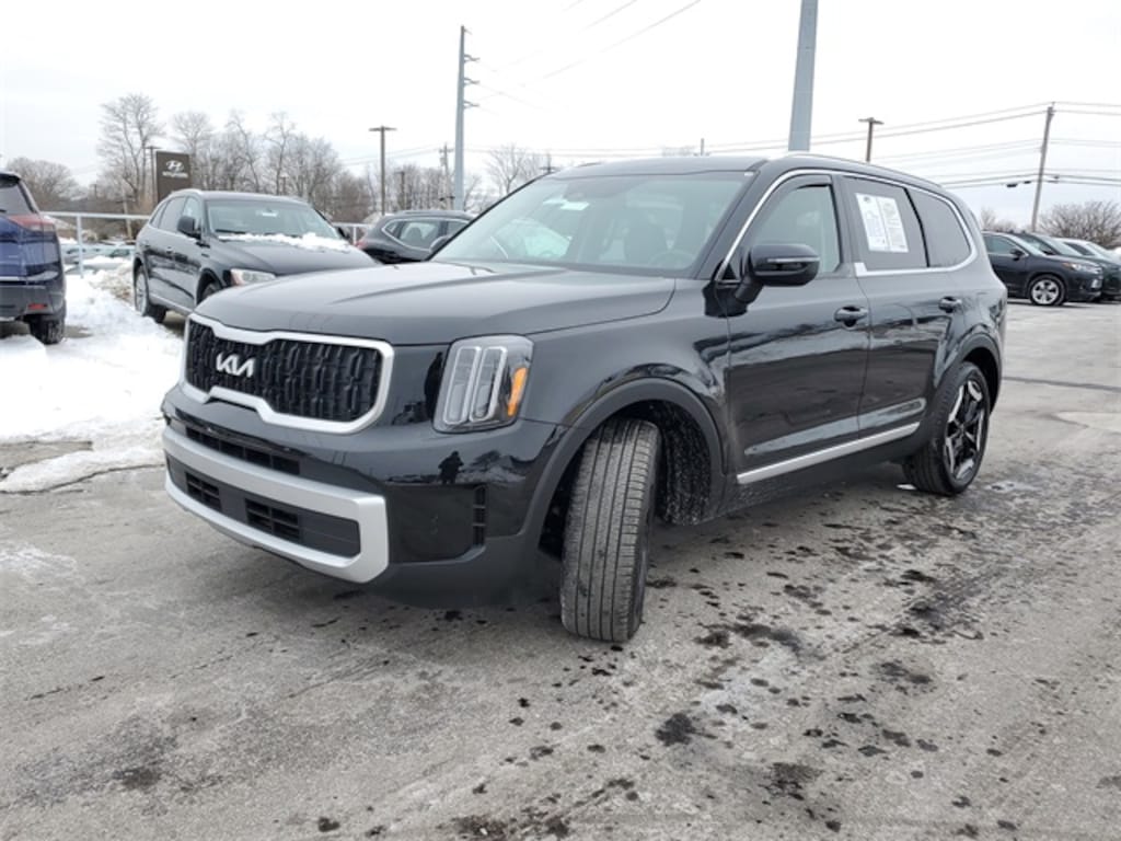 Used 2024 Kia Telluride EX SUV