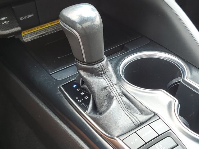 2019 Toyota Camry XSE - Photo 30