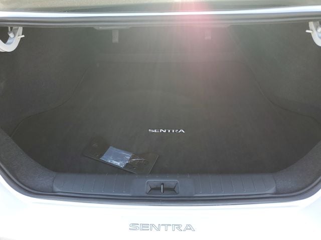 2023 Nissan Sentra SR - Photo 9