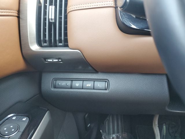 2025 Nissan Pathfinder Platinum - Photo 21