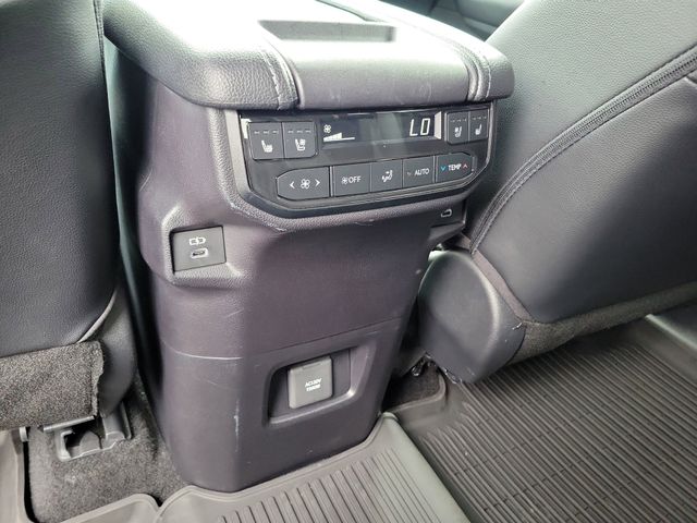 2024 Toyota Grand Highlander Platinum - Photo 14