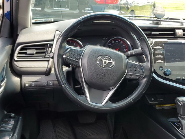 2019 Toyota Camry XSE - Photo 11