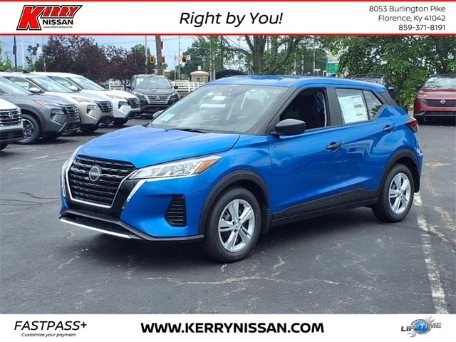 2025 Nissan KICKS PLAY Base's photo