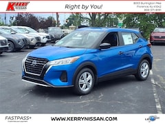 2025 Nissan Kicks Play Play SUV