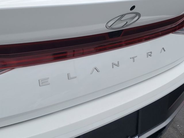 2024 Hyundai Elantra SEL - Photo 7